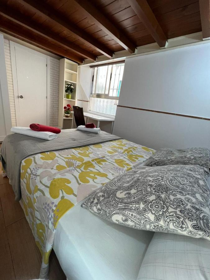 Airbhouse Private Rooms & Apartments 세비야 외부 사진