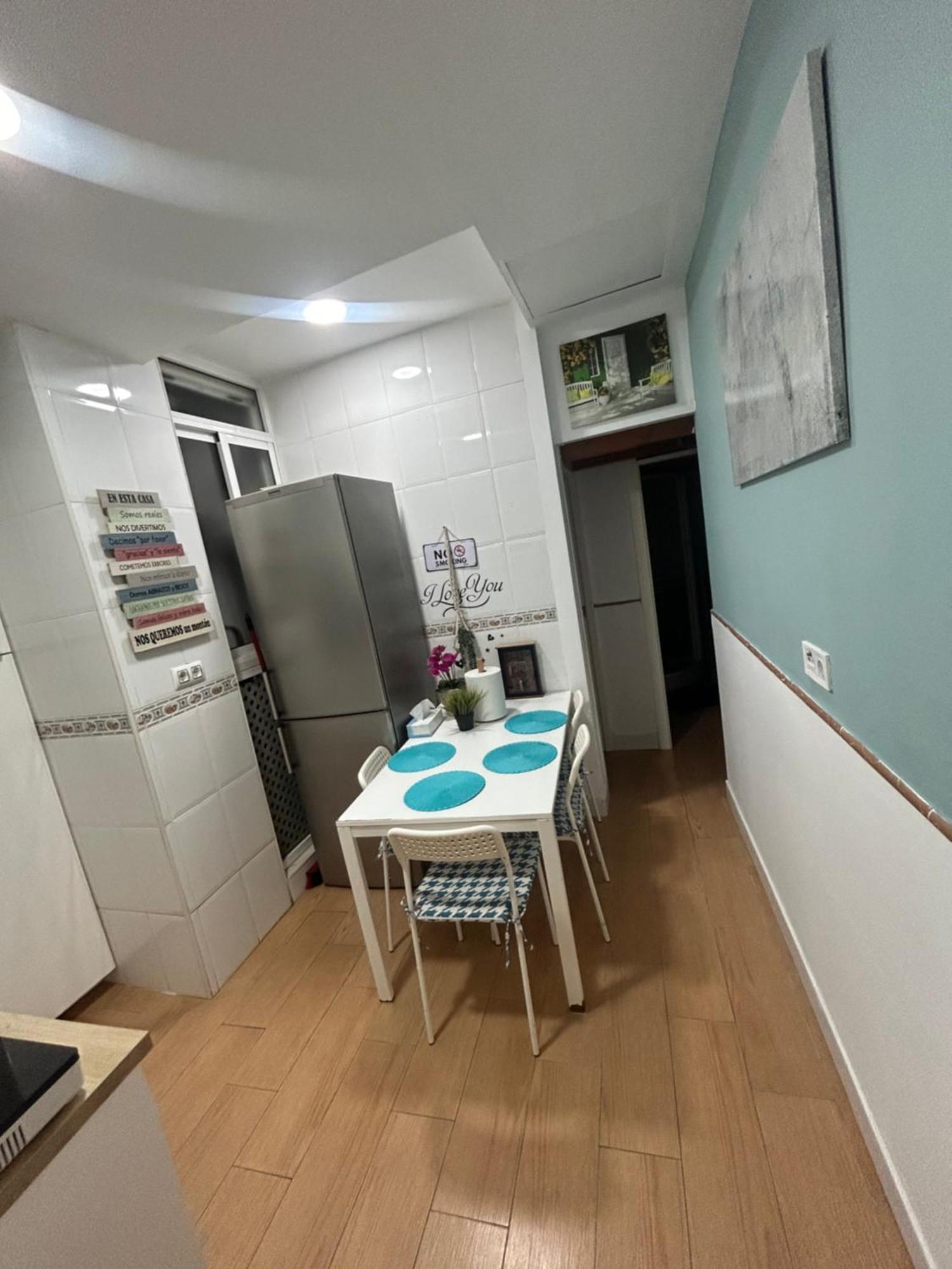 Airbhouse Private Rooms & Apartments 세비야 외부 사진