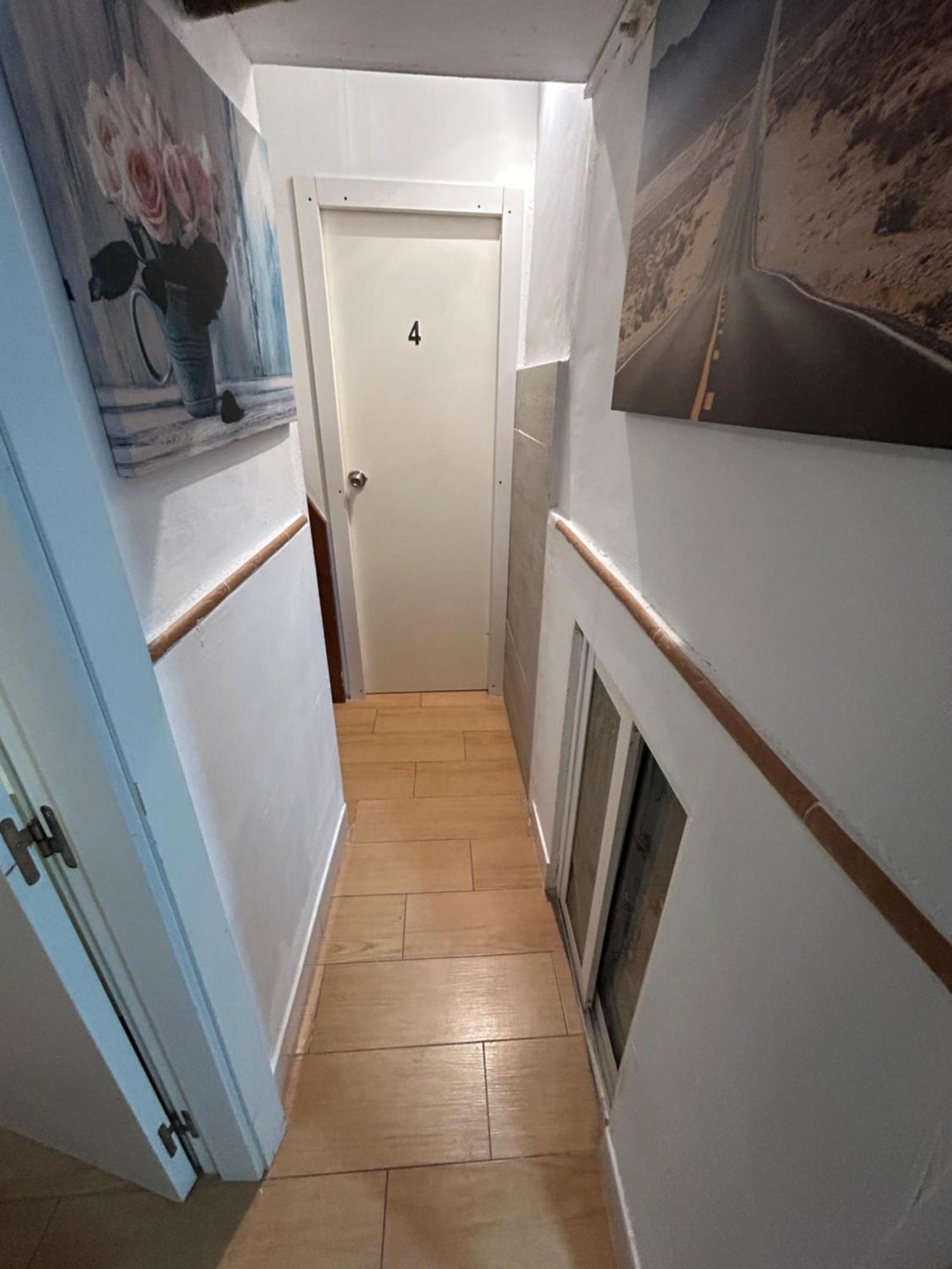 Airbhouse Private Rooms & Apartments 세비야 외부 사진
