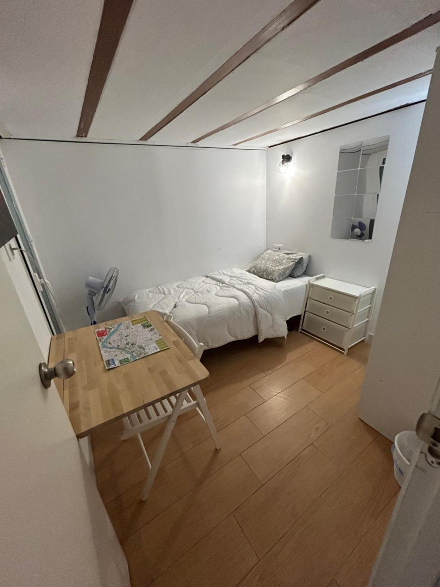 Airbhouse Private Rooms & Apartments 세비야 외부 사진